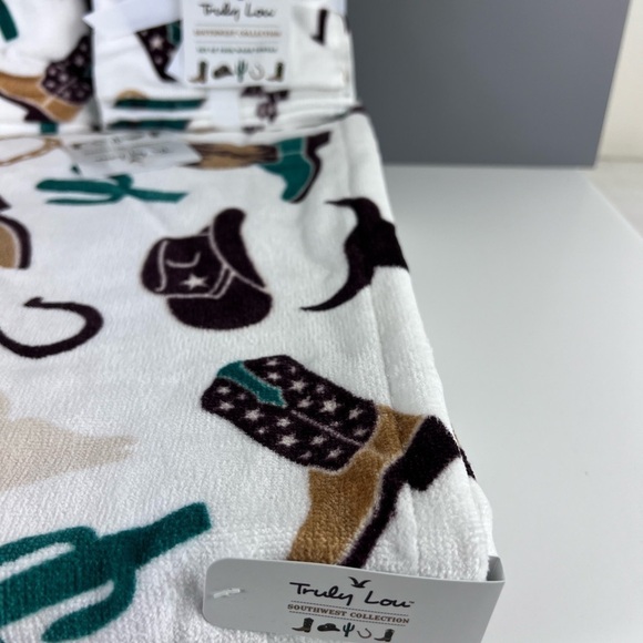 Truly Lou Southwest Collection - 8 Piece Bath Towel Set Cowboy Boots Hat NEW - Picture 7 of 8